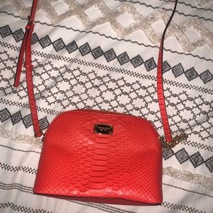 Michael kors crossbody purse